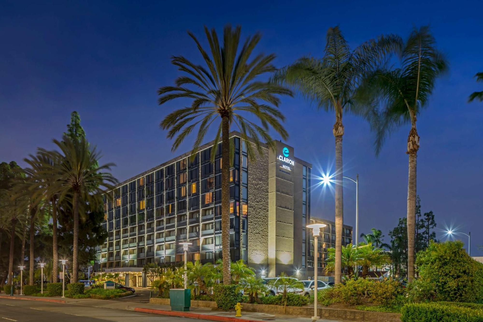Clarion Hotel Anaheim Resort Exterior foto